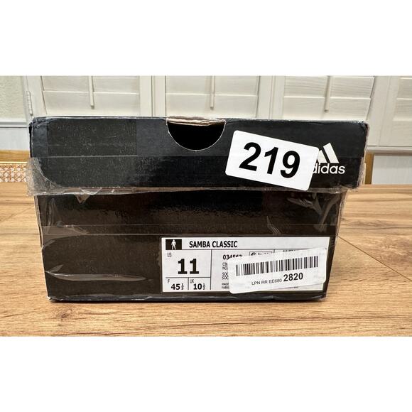 Adidas Men's Samba Classic Indoor Soccer Shoes Leather Black White Size 11 NIB - Picture 14 of 16